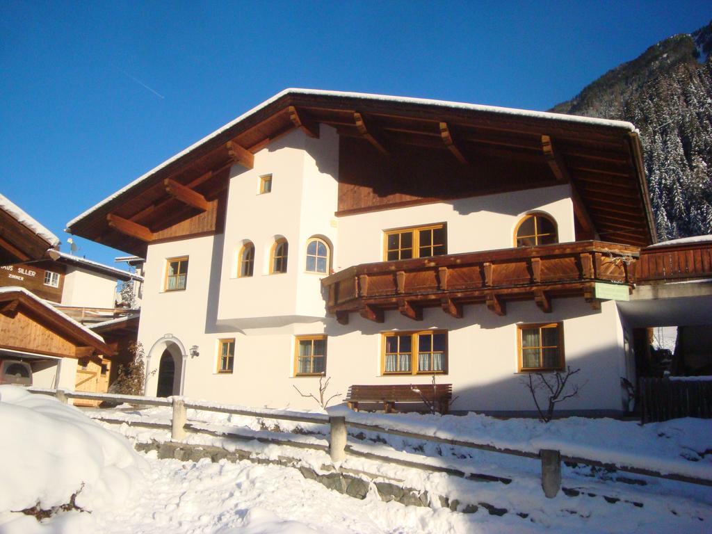 Alpenhaus Christian Apartamento Neustift im Stubaital Exterior foto